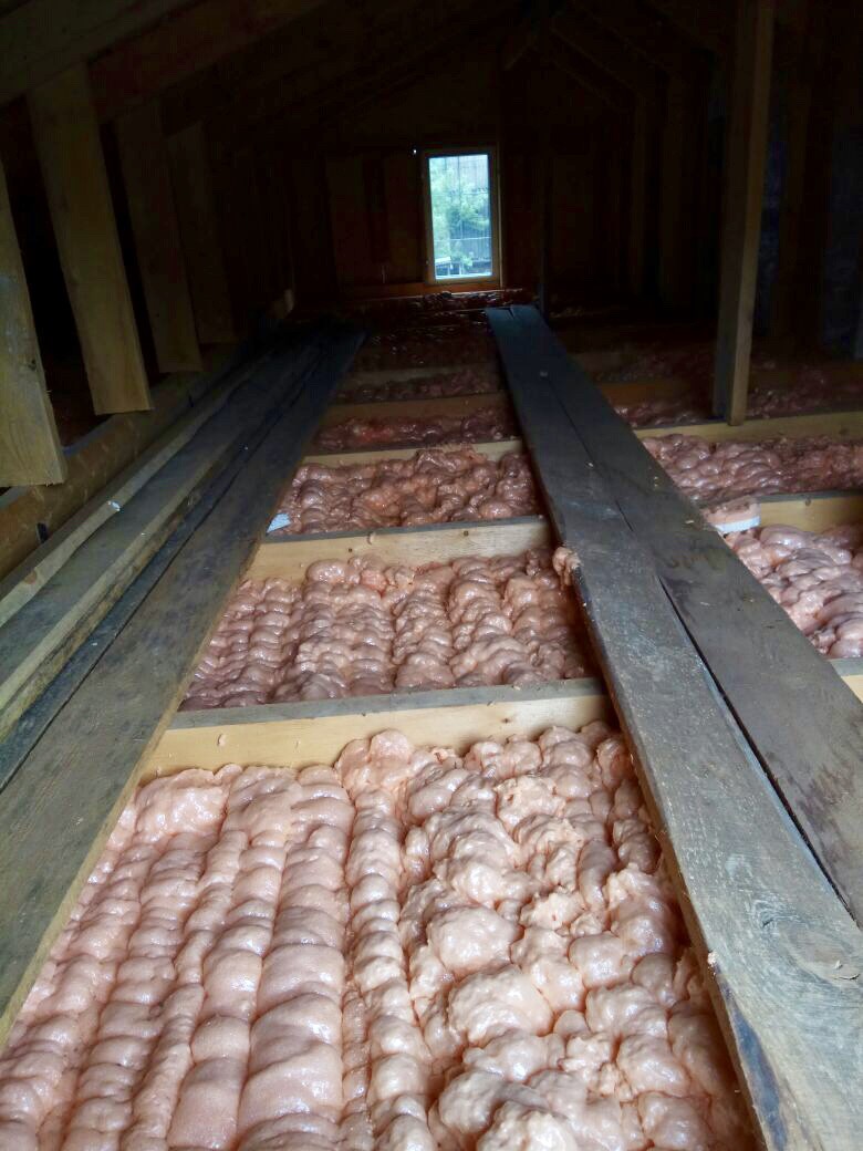 So isolieren Sie einen Hühnerstall für den Winter - wir isolieren mit unseren eigenen Händen: Top 7 der besten Mineralwollehersteller