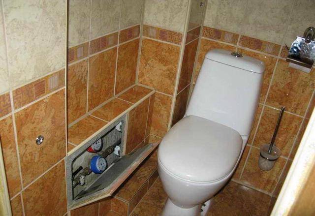 Box für Rohre in der Toilette: Ein Überblick über die besten Optionen zum Maskieren der Kommunikation