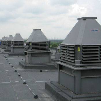 Installation von Ventilatoren auf dem Dach: Merkmale der Installation und Befestigung von Dachventilatoren