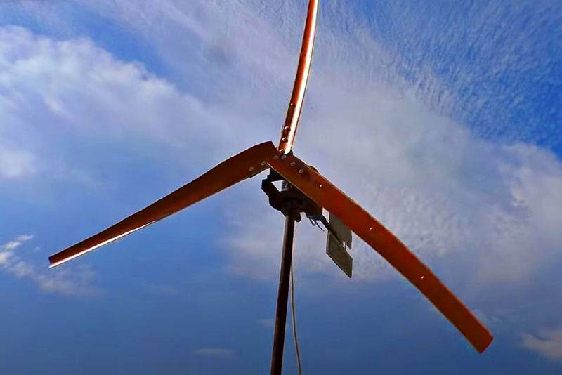 Wie man mit eigenen Händen einen vertikalen Windgenerator baut