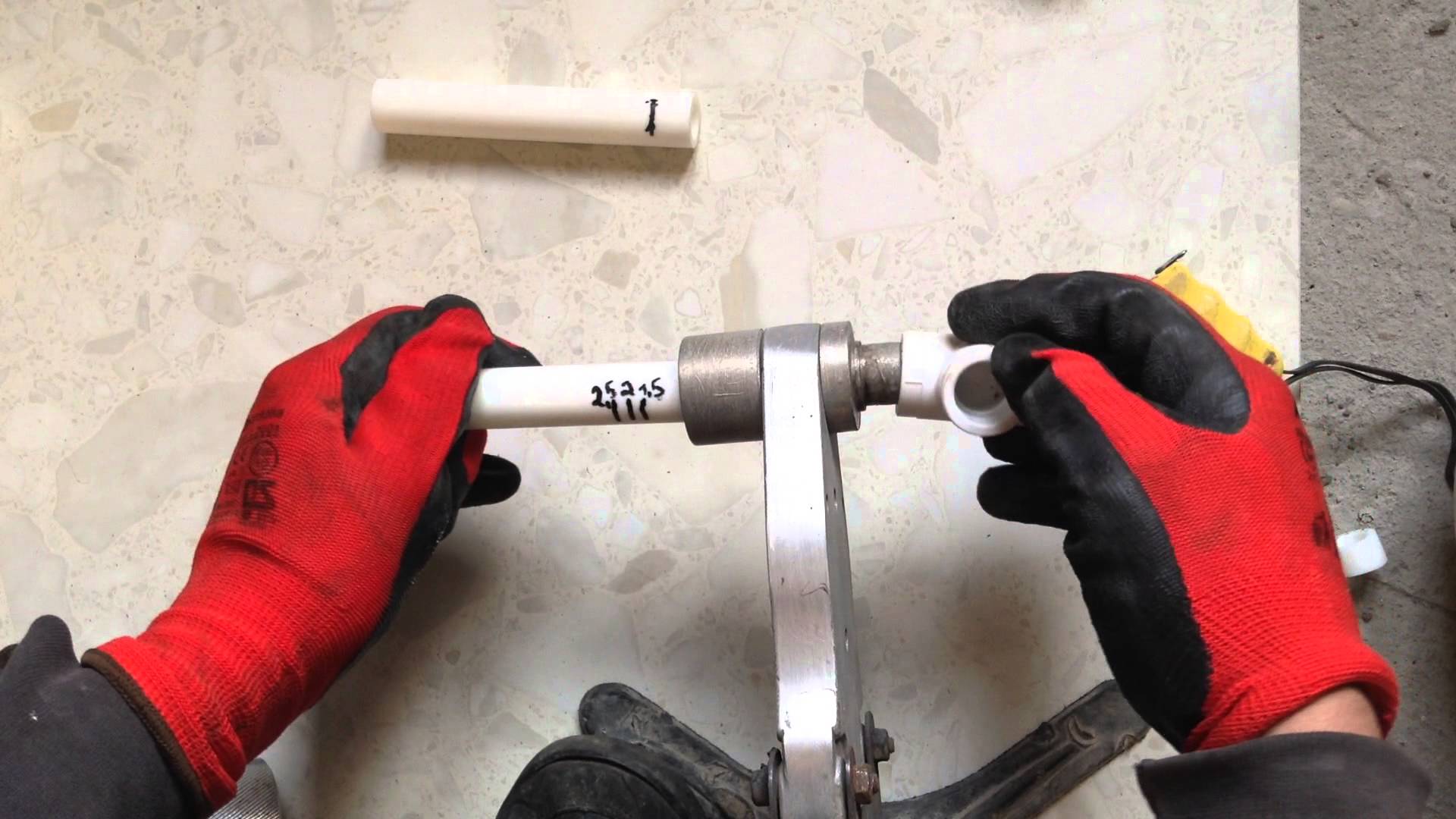 Installation von Polypropylenrohren: Anleitung zur Verlegung pp, Installation von Rohren aus Polypropylen