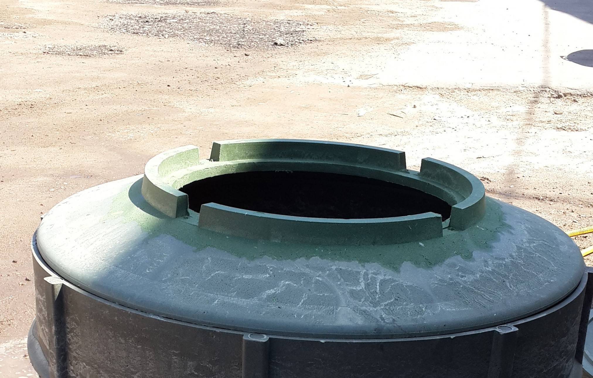 Abwasserbrunnen aus Kunststoff: Sorten + Installationsmerkmale