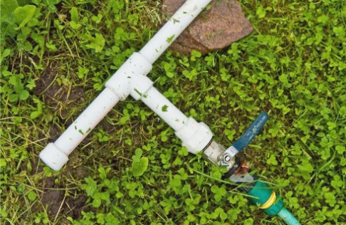Schema der Wasserversorgung eines Privathauses aus einem Brunnen