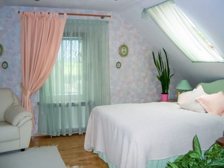 Eine Auswahl an Tricks, um einem kleinen Schlafzimmer mehr Platz zu geben