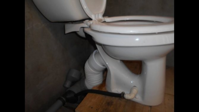 Sådan forsegler du en revne på toiletcisternen