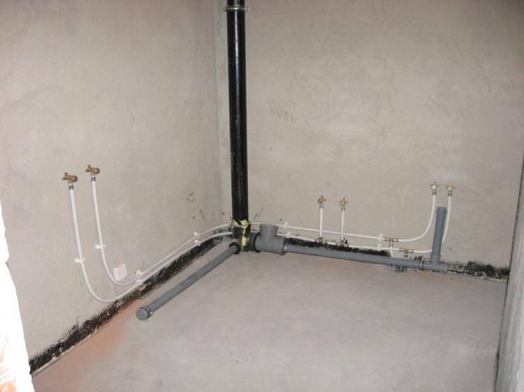 Overførsel af et gaskomfur i køkkenet og til et andet rum: overførselsregler og proceduren for godkendelse