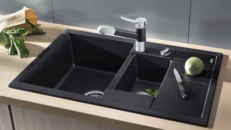 Glasvaske til badeværelset: typer, fordele og ulemper, en oversigt over de bedste producenter
