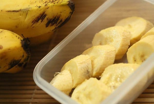 Almindelig fejl: hvorfor bananer ikke kan opbevares i køleskabet