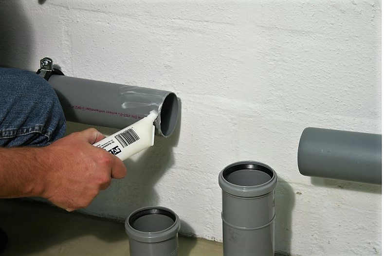 Abwasserrohrdichtmittel: wie man ein Abwasserrohr abdichtet, wie man es abdichtet, Sanitärdichtmittel für Abwasserrohre, Kanalauslasstest