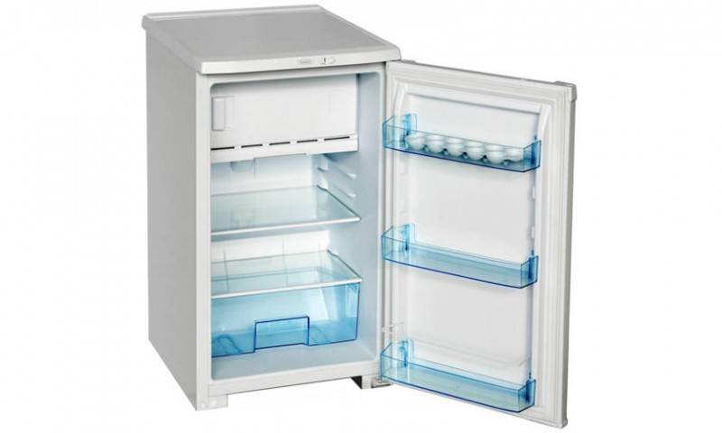 Indesit køleskabe: gennemgang af fordele og ulemper + top 5 bedste modeller rangordning