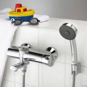 Termostatisk armatur til bad og bruser: enhed, betjeningsprincip og valgregler