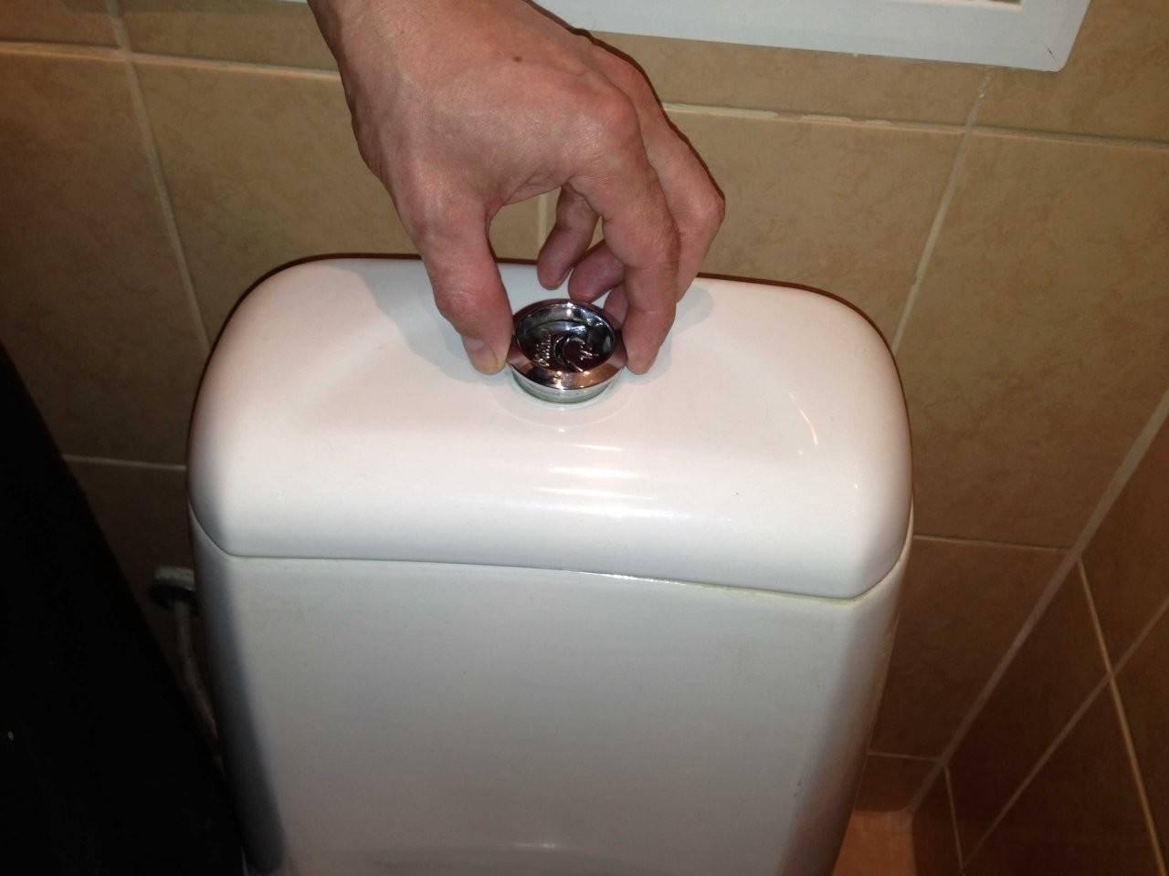 Die Toilette ist undicht: Typische Probleme und ihre Lösungen