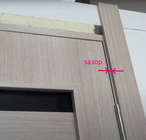 So installieren Sie einen Riegel selbstständig in einer Innentür: eine Schritt-für-Schritt-Anleitung mit Foto